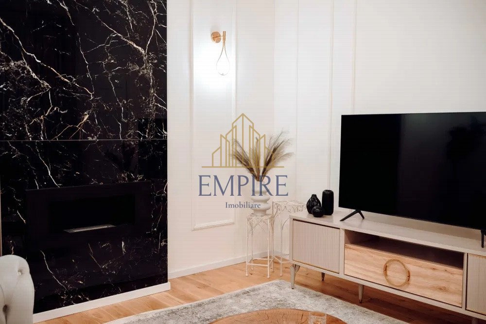 Apartament 3 camere de vanzare, zona Horea