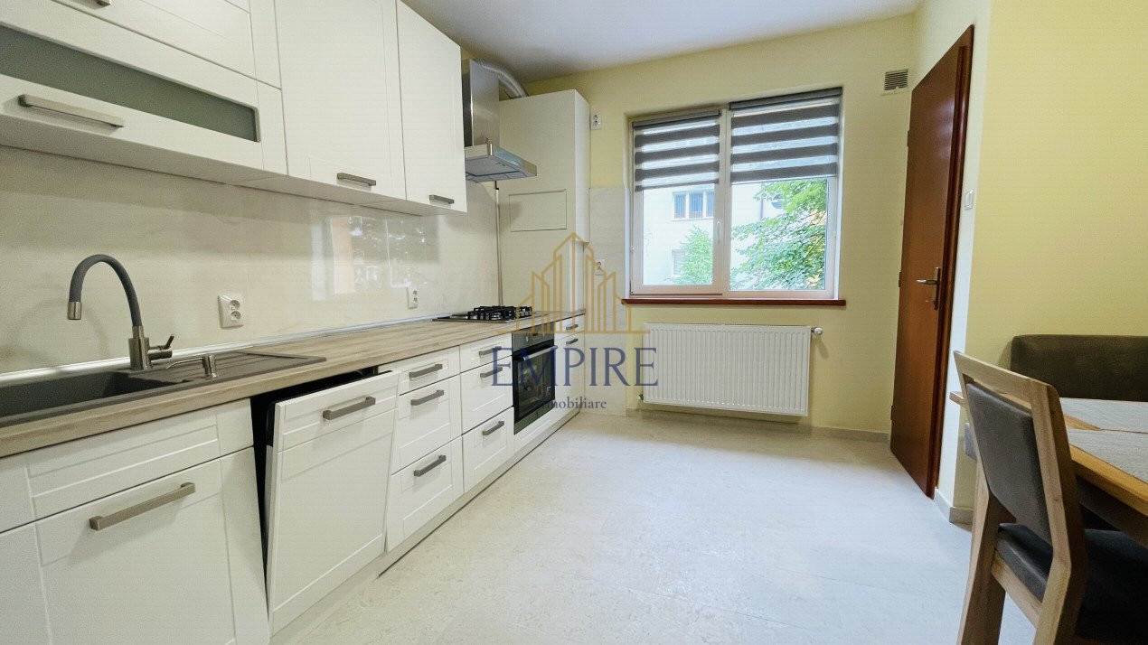 Apartament 3 camere decomandat, 2 parcari, zona Buna Ziua