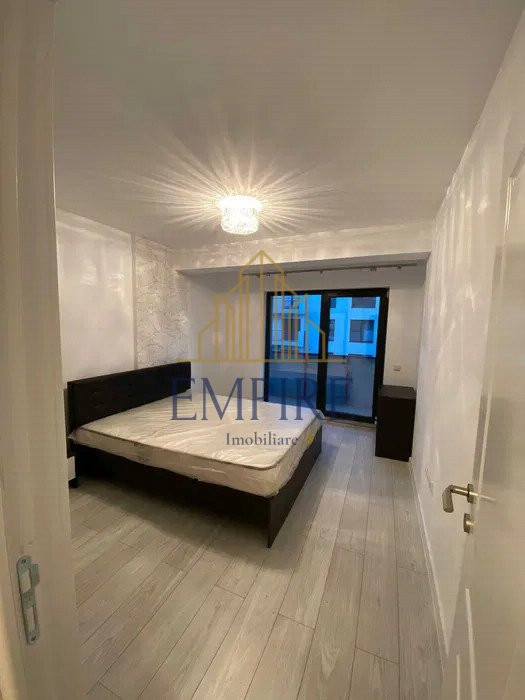 Apartament 2 camere de inchiriat, zona VIVO