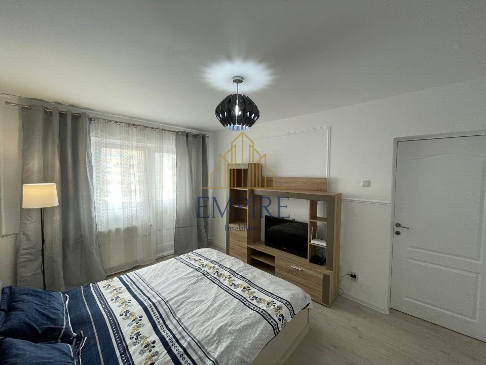 Apartament 2 camere decomandate, etaj intermediar, zona Str. Primaverii 