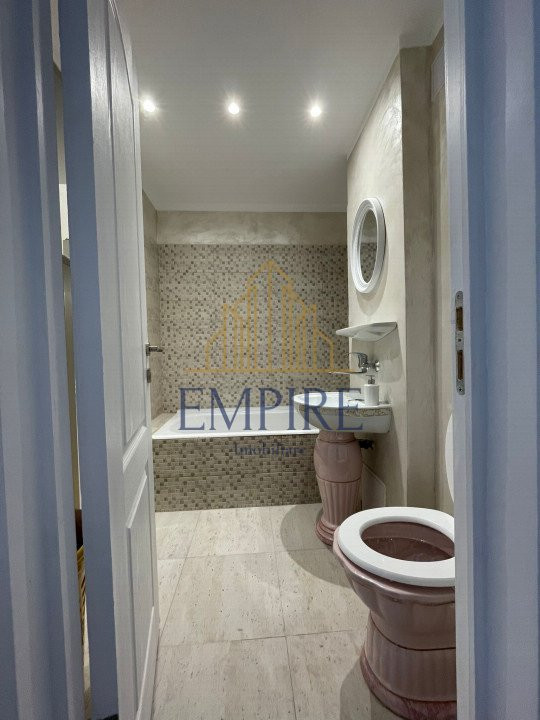 Apartament 2 camere decomandate, etaj intermediar, zona Str. Primaverii 