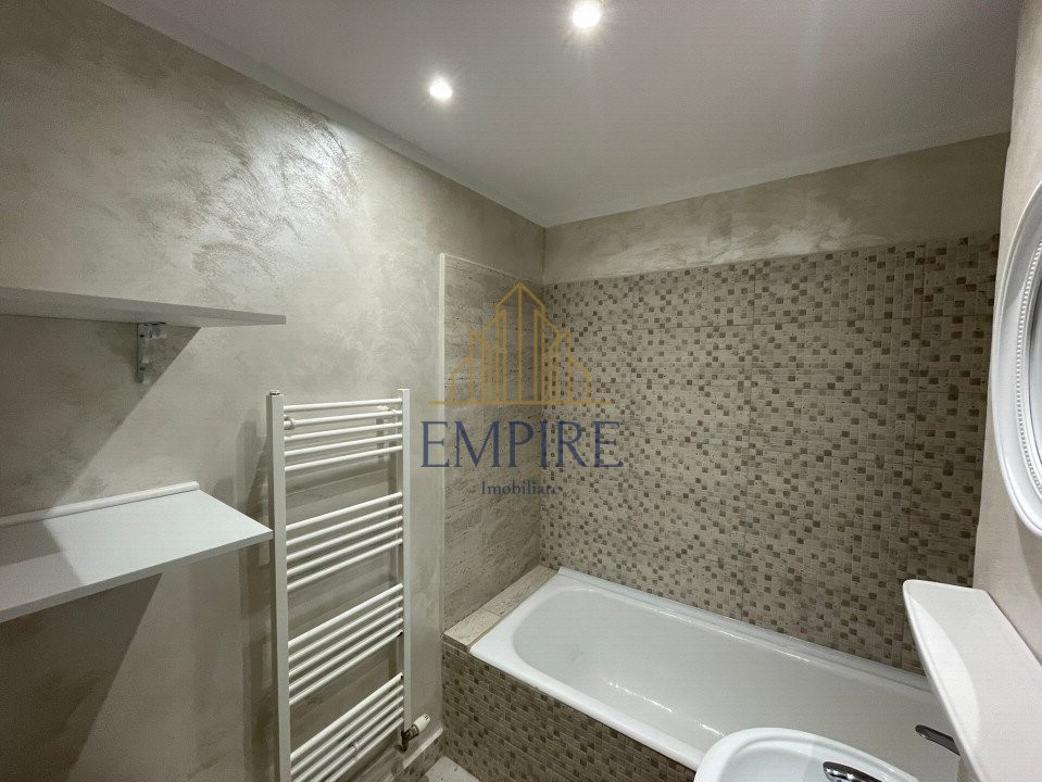 Apartament 2 camere decomandate, etaj intermediar, zona Str. Primaverii 