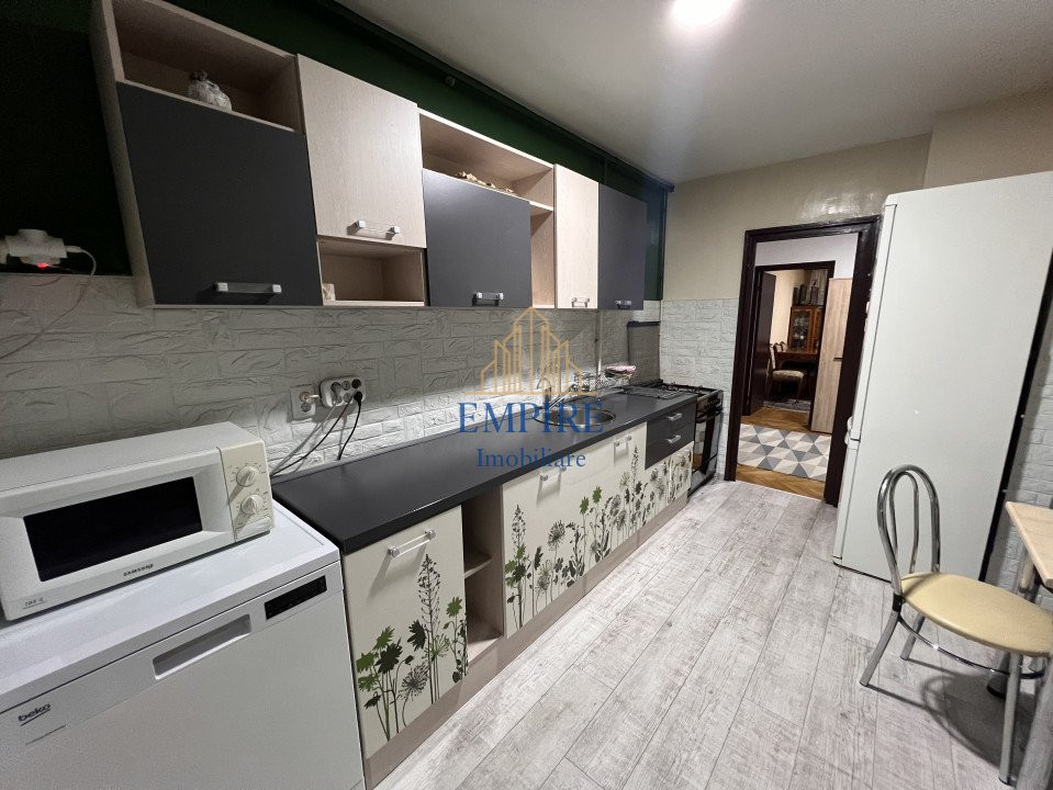 Apartament 4 camere de vanzare, zona Gradini Manastur