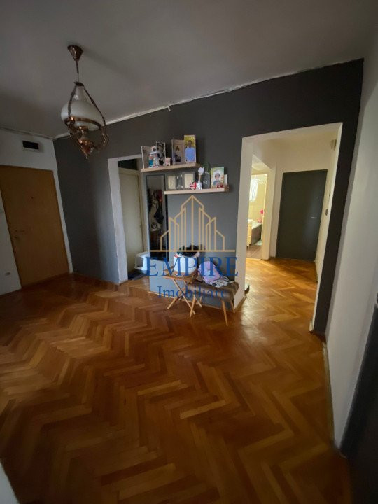 Apartament 4 camere de vanzare, zona Interservisan Gheorgheni