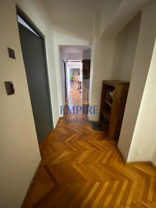 Apartament 4 camere de vanzare, zona Interservisan Gheorgheni