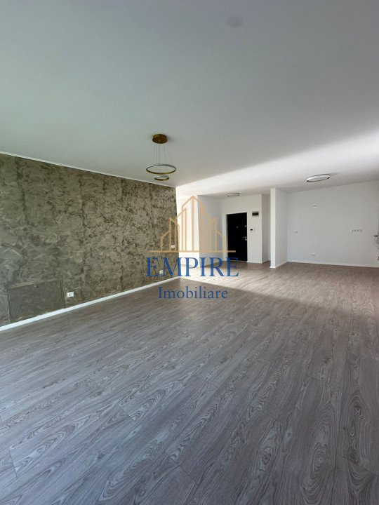 Apartament 3 camere de vanzare, finisat, zona Frunzisului