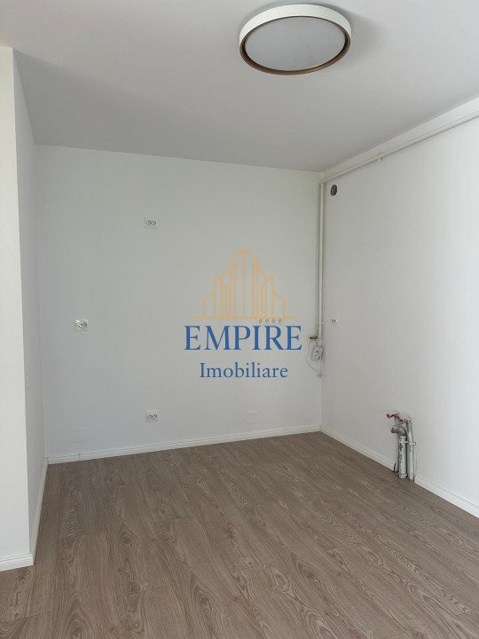 Apartament 3 camere de vanzare, finisat, zona Frunzisului